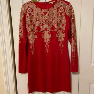 Gianni Bini Women’s fitted red long sleeve dress